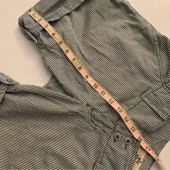 Nori Women's Striped Shorts Size 9 - Picture 2 of 16